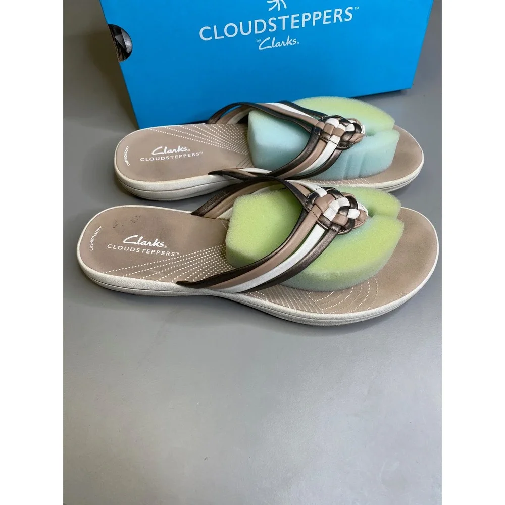 Clarks Cloudsteppers Breeze Coral Metallic Combi Sandals Womens 9